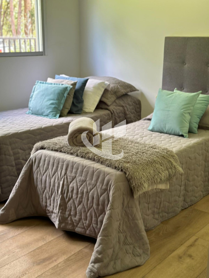 Casa ID.2405 - Alquiler de Verano, 3 dormitorios con piscina climatizada, Burnett, Punta del Este