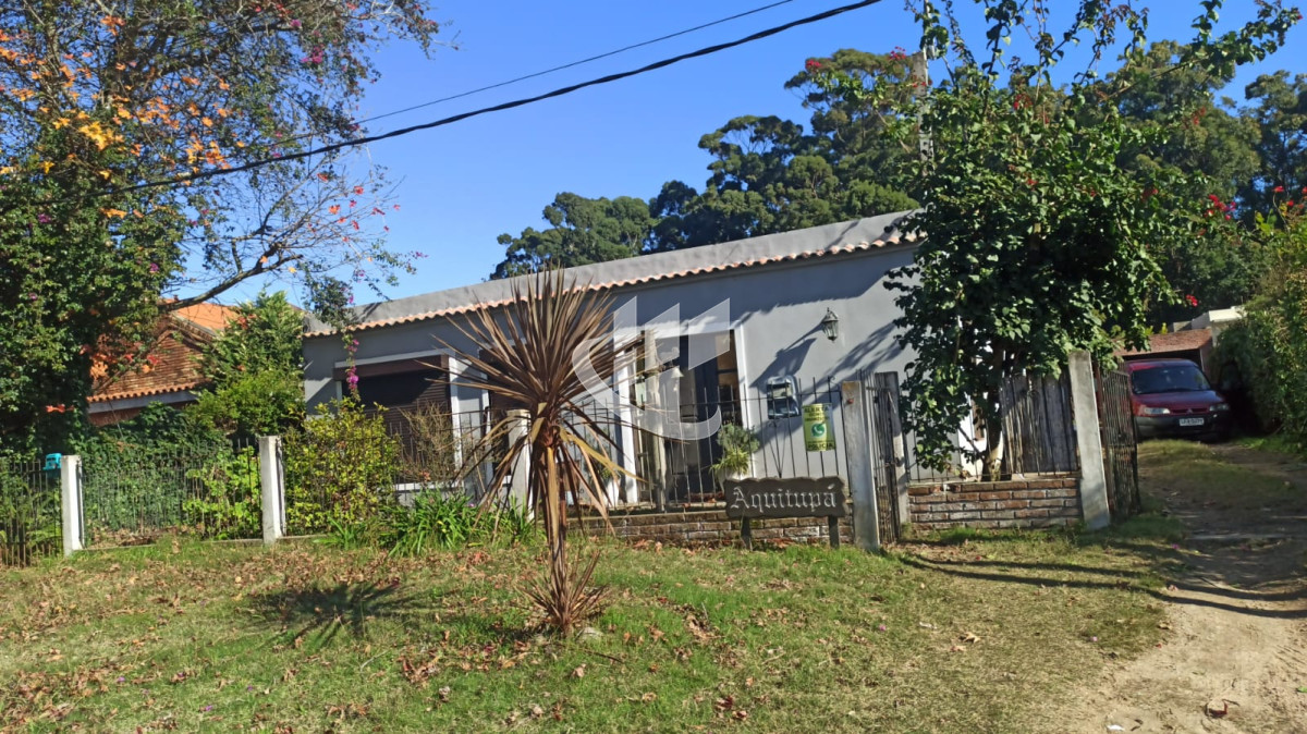 Casa ID.768 - Casa, venta, 4 dormitorios, Pinares, Punta del Este
