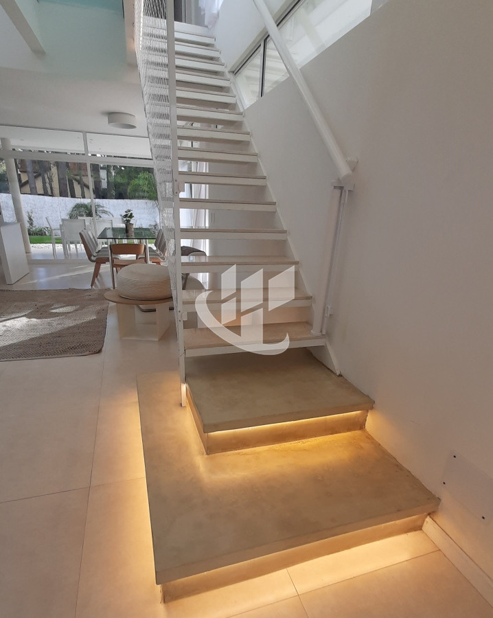 Casa ID.1222 - Casa en venta, a estrenar, 4 dormitorios, piscina climatizada, Solanas, Punta Ballena