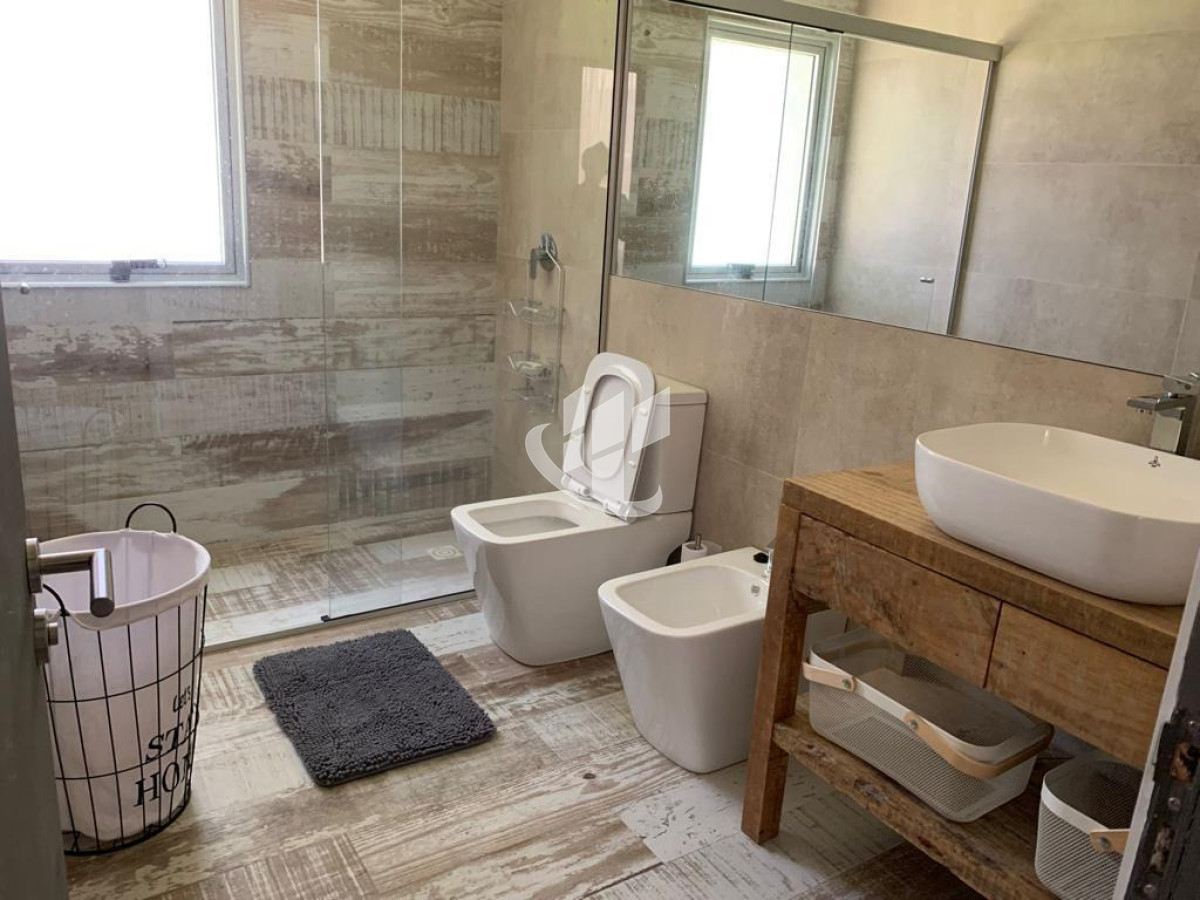 Casa ID.2405 - Alquiler de Verano, 3 dormitorios con piscina climatizada, Burnett, Punta del Este