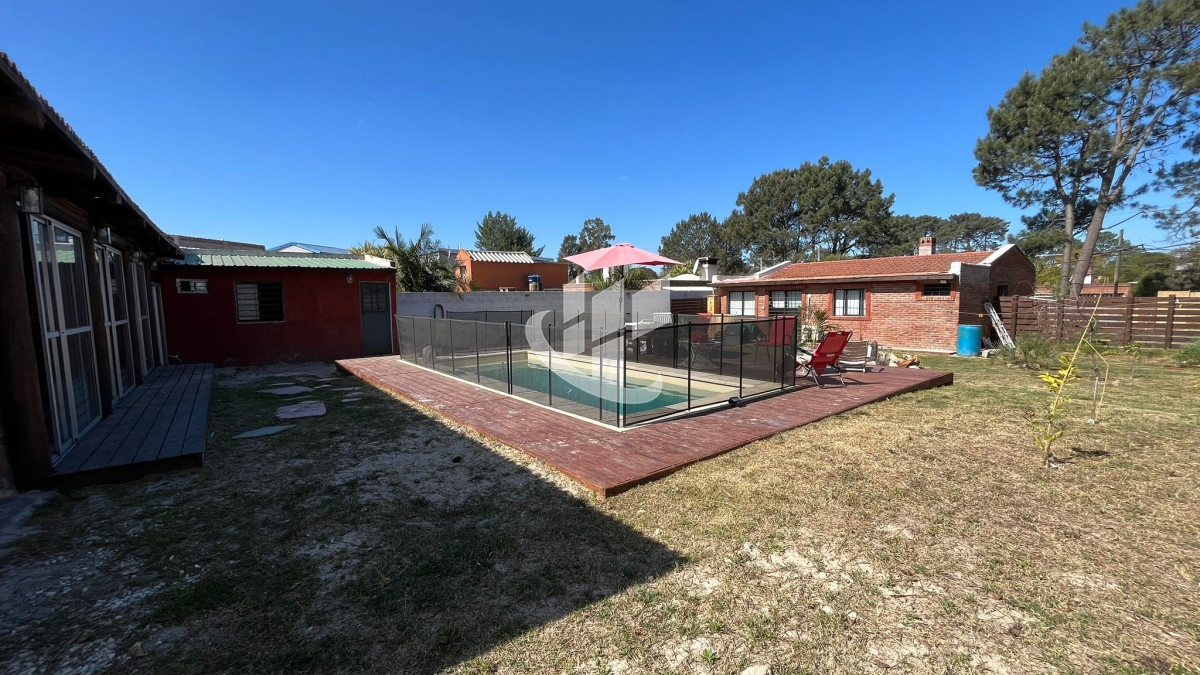 Casa ID.897 - Casa en Venta y Alquiler anual.