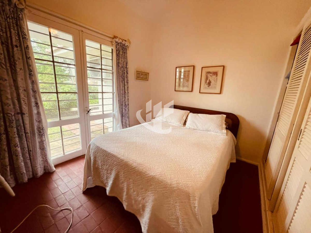 Casa ID.642 - Alquiler de verano, casa, 3 dormitorios mas dep, Cantegril, Punta del Este