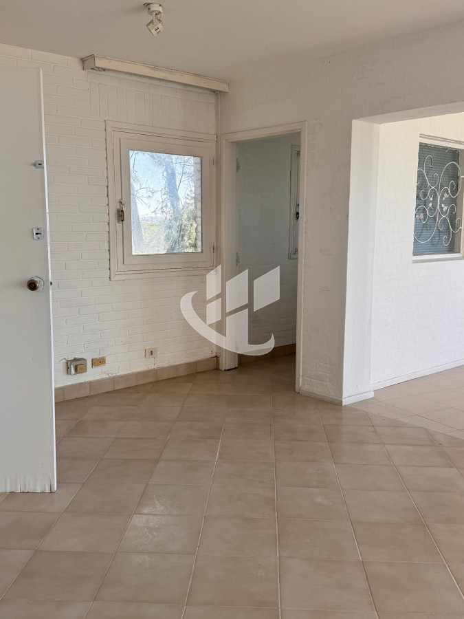 Casa ID.1568 - Casa en Venta Primera linea a la laguna. Punta Ballena.