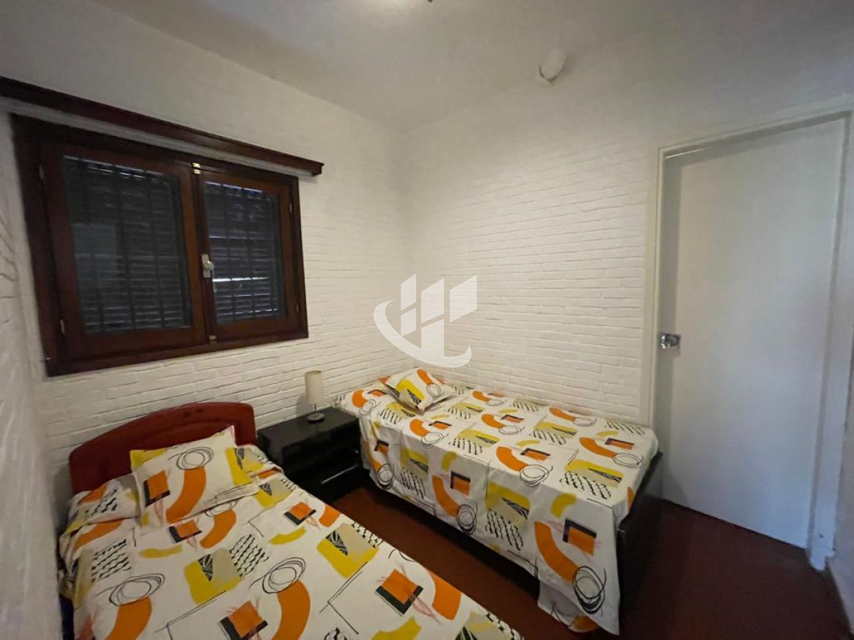 Casa ID.1918 - PUNTA DEL ESTE MANSA CASA 4 DORMITORIOS AMPLIO TERRENO 