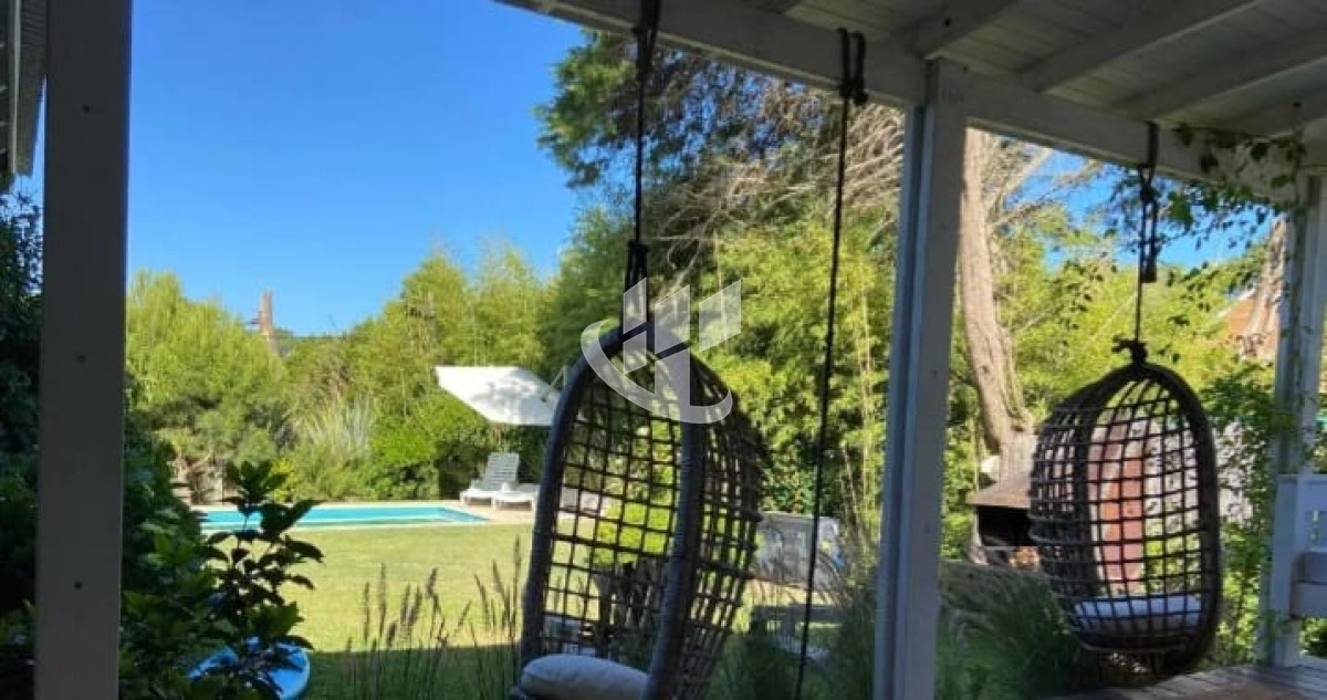 Casa ID.729 - Alquiler anual e invernal, 4 dormitorios, Brava, Punta del Este