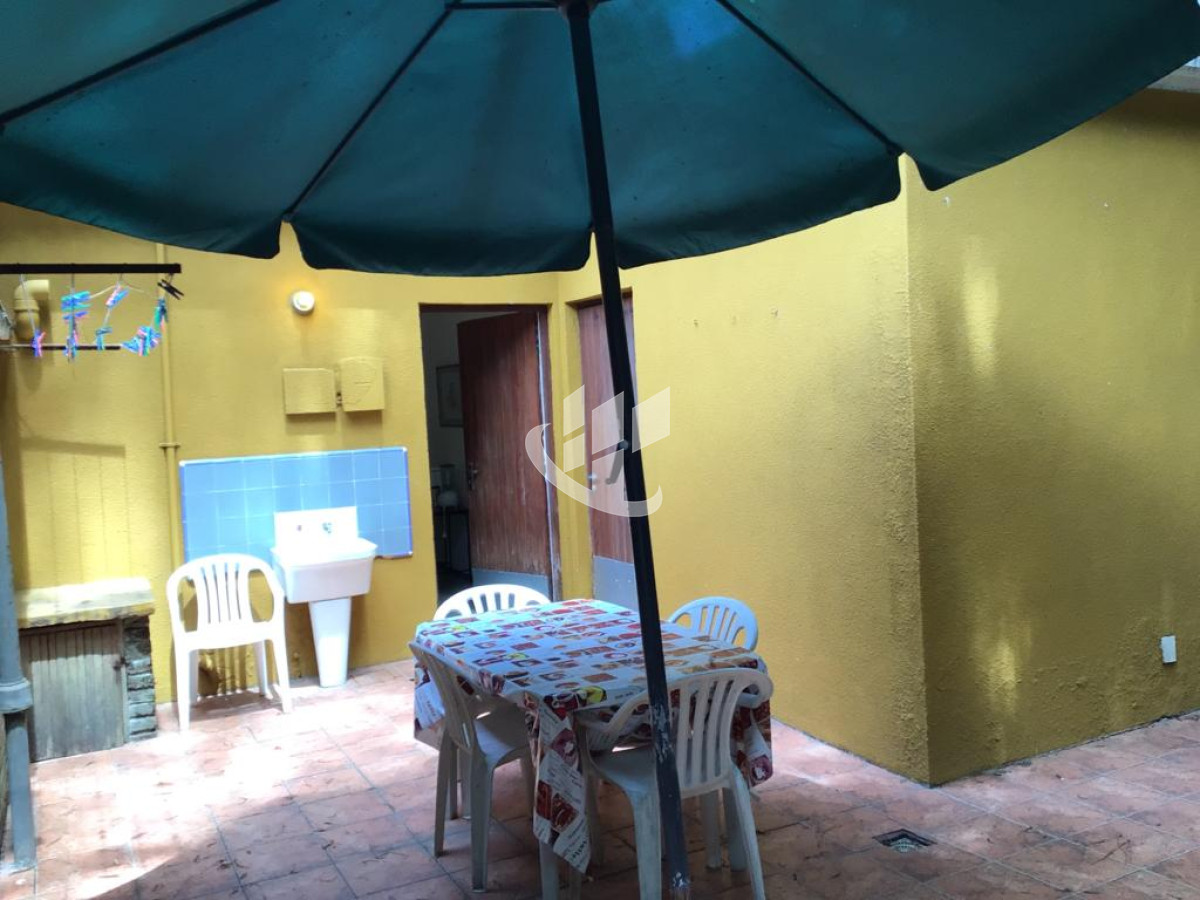 Casa ID.722 - Alquiler anual, 3 dormitorios, Solanas, Punta Ballena.