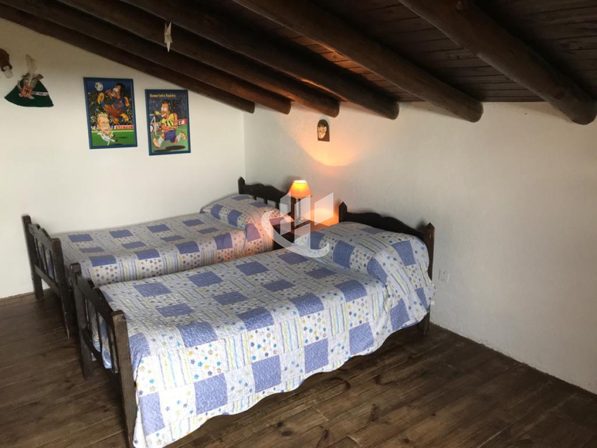 Casa ID.900 - Alquiler anual.Balneario Bs As PUNTA DEL ESTE
