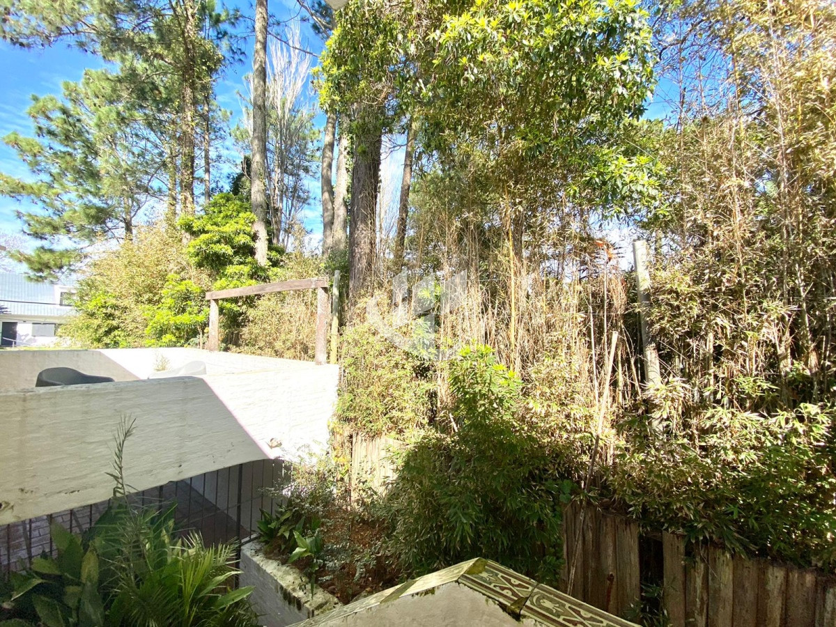 Casa ID.1223 - Alquiler anual casa 4 dormitorios en Punta del Este 