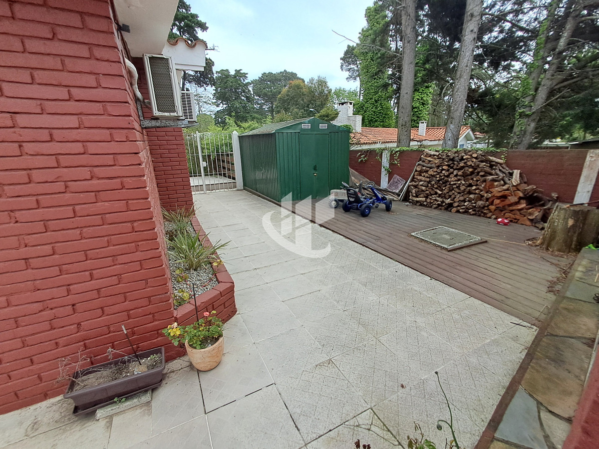 Casa ID.1540 - PUNTA DEL ESTE BARRIO RESIDENCIAL EXCELENTE PROPIEDAD DE 2 DORMITORIOS 3 BAÑOS 