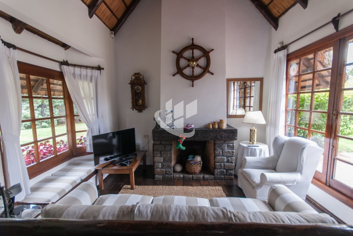 Casa ID.1947 - PUNTA DEL ESTE PINARES COMODA CASA DE 3DORMITORIOS PISCINA EN ALQUILER