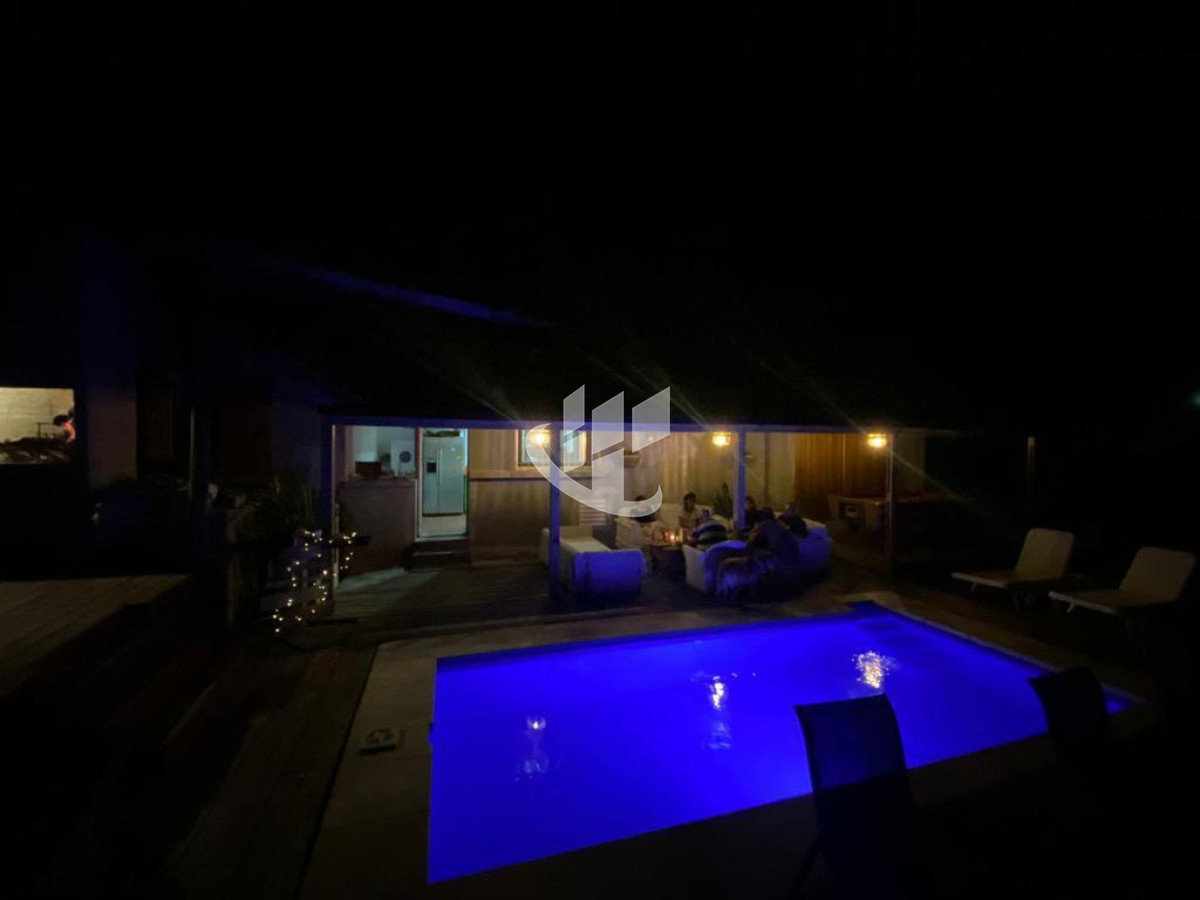 Casa ID.2395 - PUNTA DEL ESTE SAN RAFAEL 4 DORMITORIOS 2 BAÑOS PISCINA PARRILLERO