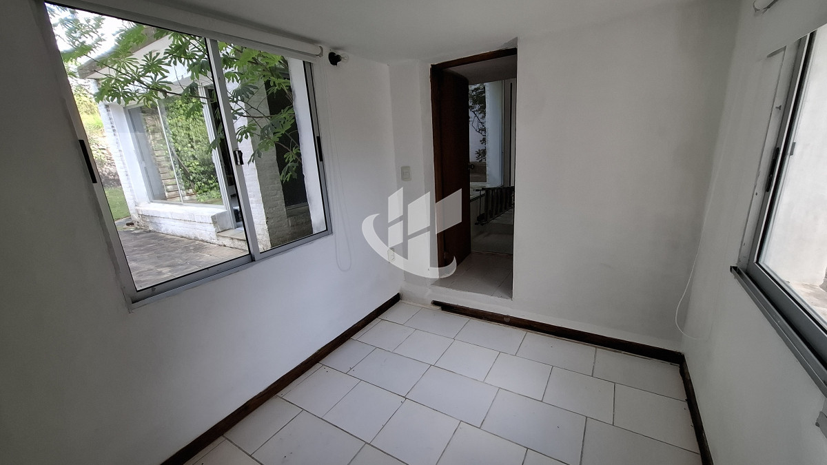 Casa ID.1606 - Alquiler Temporada, Casa, Punta Ballena, Con vista, Punta del Este