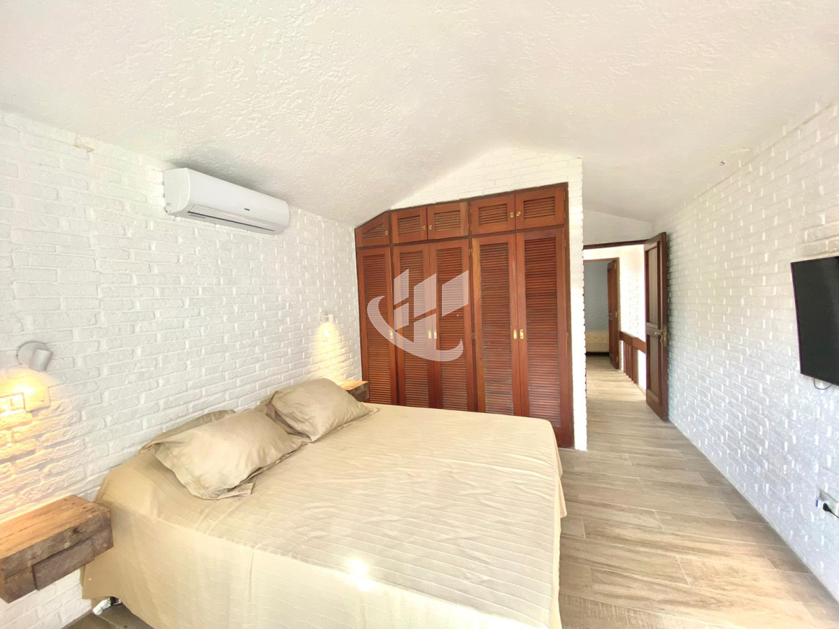Casa ID.1223 - Alquiler anual casa 4 dormitorios en Punta del Este 