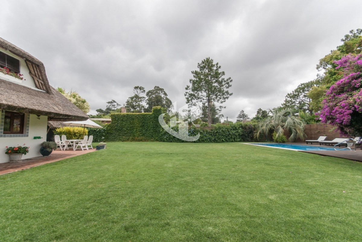 Casa ID.1947 - PUNTA DEL ESTE PINARES COMODA CASA DE 3DORMITORIOS PISCINA EN ALQUILER