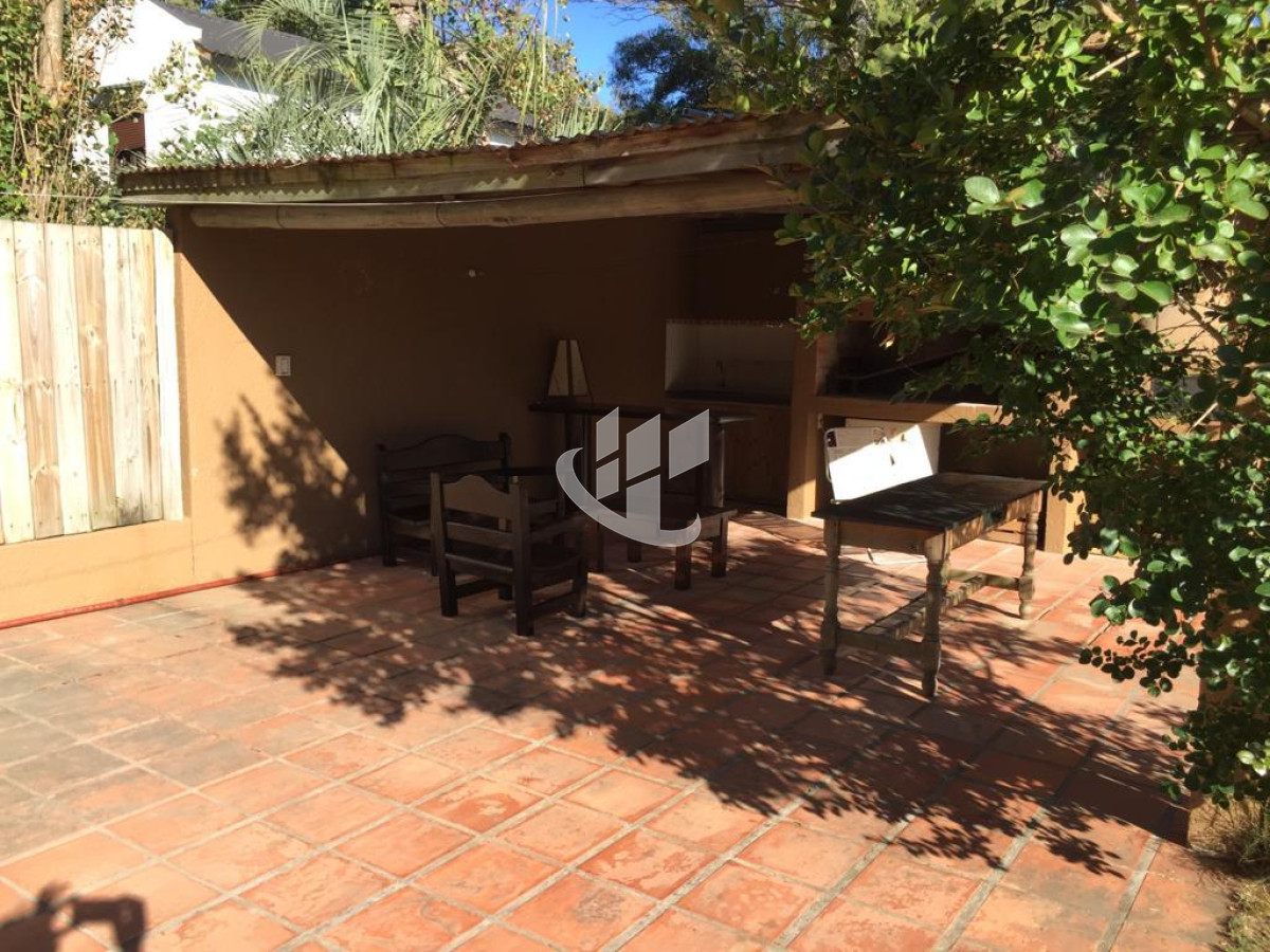 Casa ID.900 - Alquiler anual.Balneario Bs As PUNTA DEL ESTE