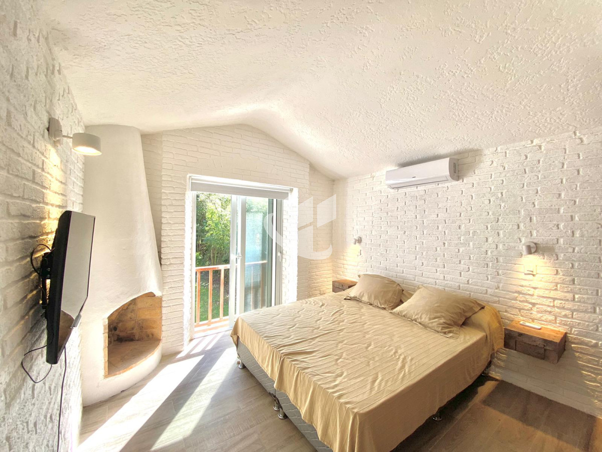 Casa ID.1223 - Alquiler anual casa 4 dormitorios en Punta del Este 