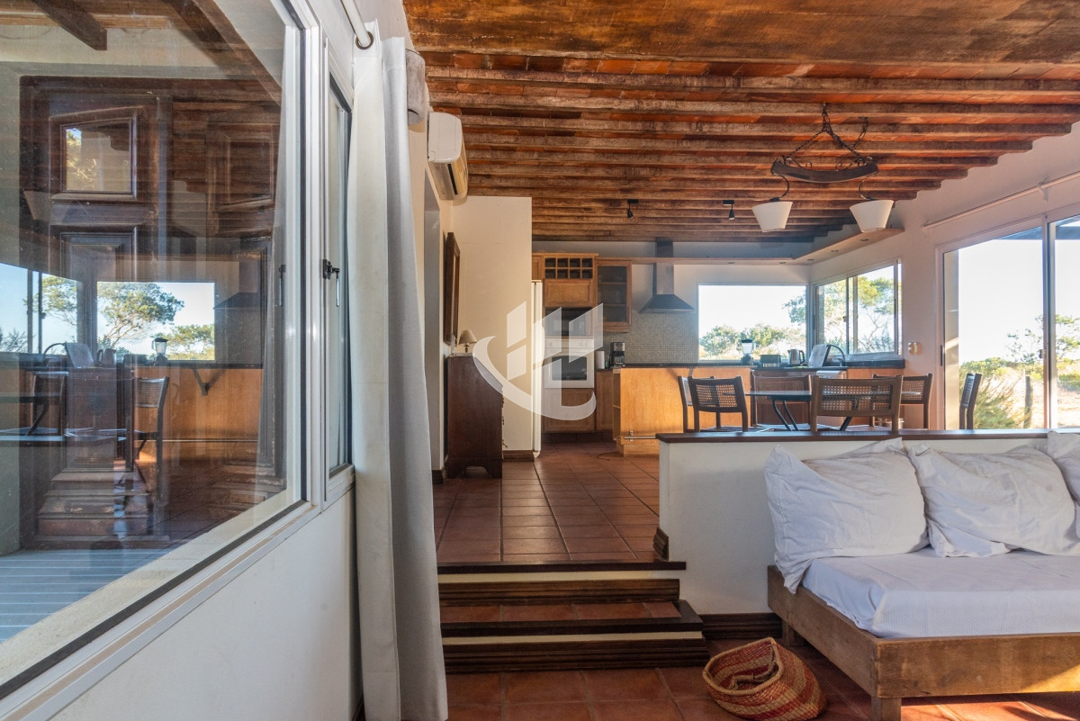 Casa ID.655 - Venta, casa, 4 dormitorios, Arenas de Jose Ignacio.