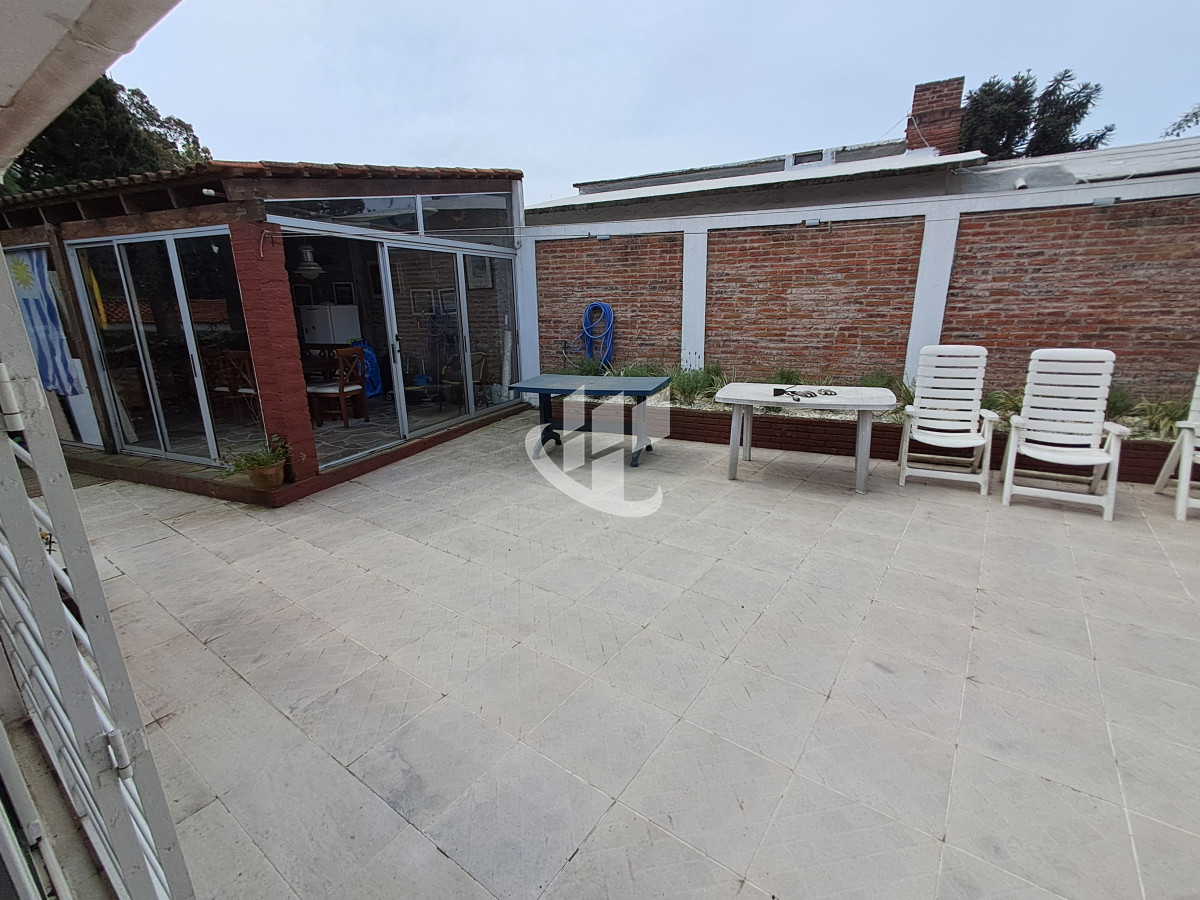 Casa ID.1540 - PUNTA DEL ESTE BARRIO RESIDENCIAL EXCELENTE PROPIEDAD DE 2 DORMITORIOS 3 BAÑOS 