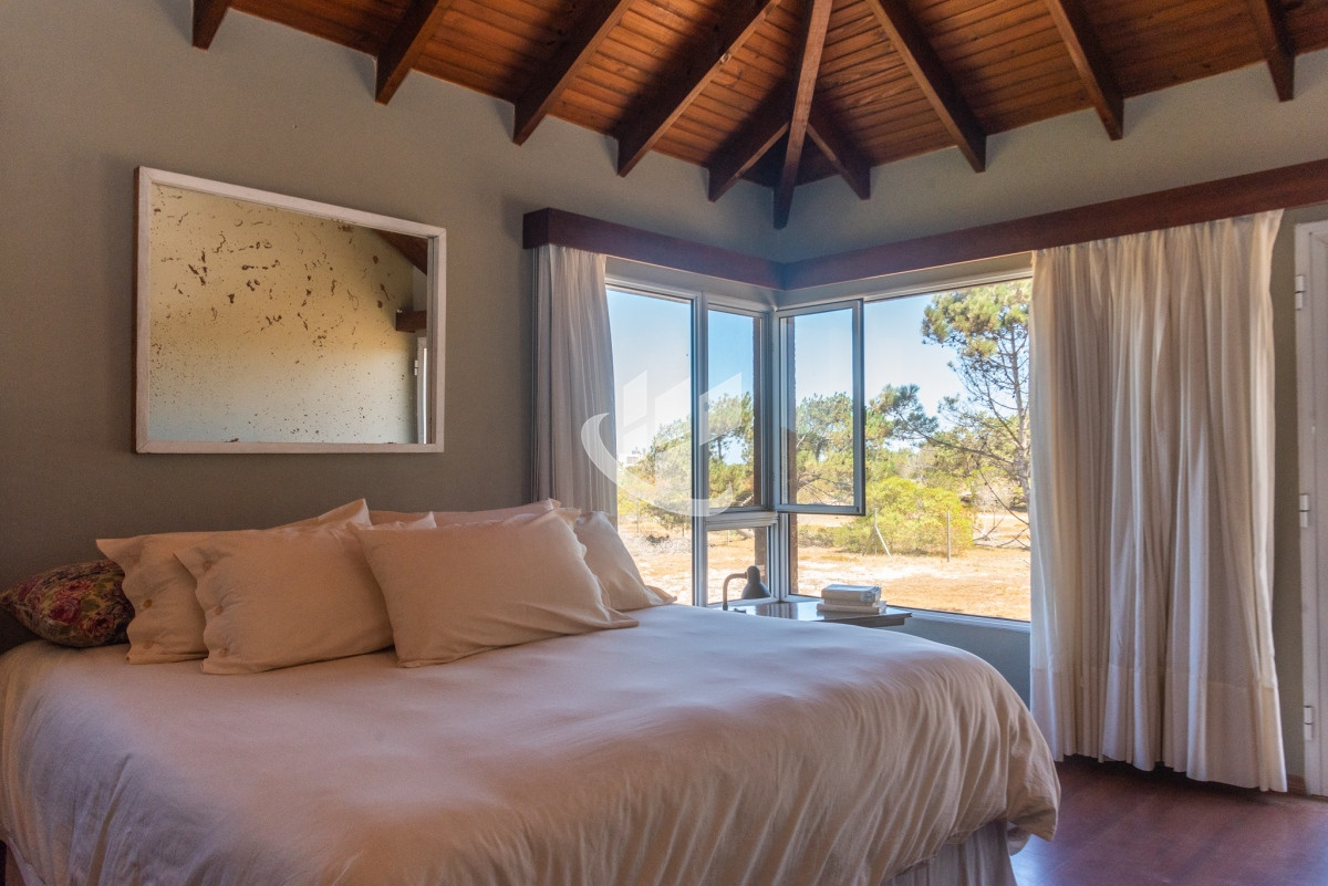 Casa ID.655 - Venta, casa, 4 dormitorios, Arenas de Jose Ignacio.