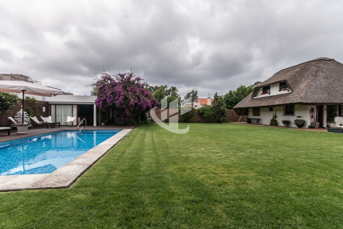 Casa ID.1947 - PUNTA DEL ESTE PINARES COMODA CASA DE 3DORMITORIOS PISCINA EN ALQUILER