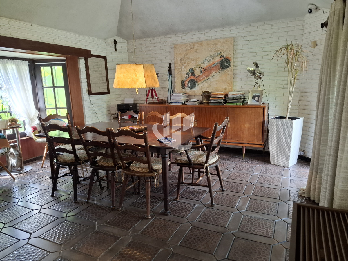 Casa ID.1442 -  CASA EN VENTA 4 DORMITORIOS, PLAYA BRAVA PARADA 7 PUNTA DEL ESTE