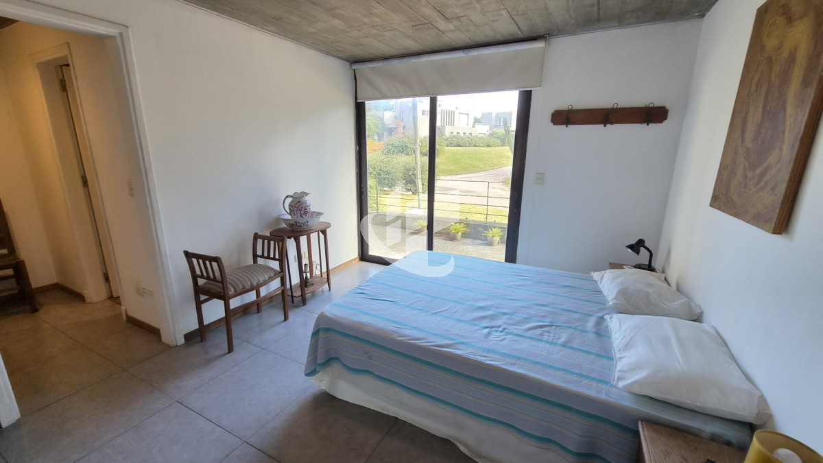 Casa ID.2617 - Casa en Alquiler Anual, 4 dormitorios en suite, Montoya, La Barra