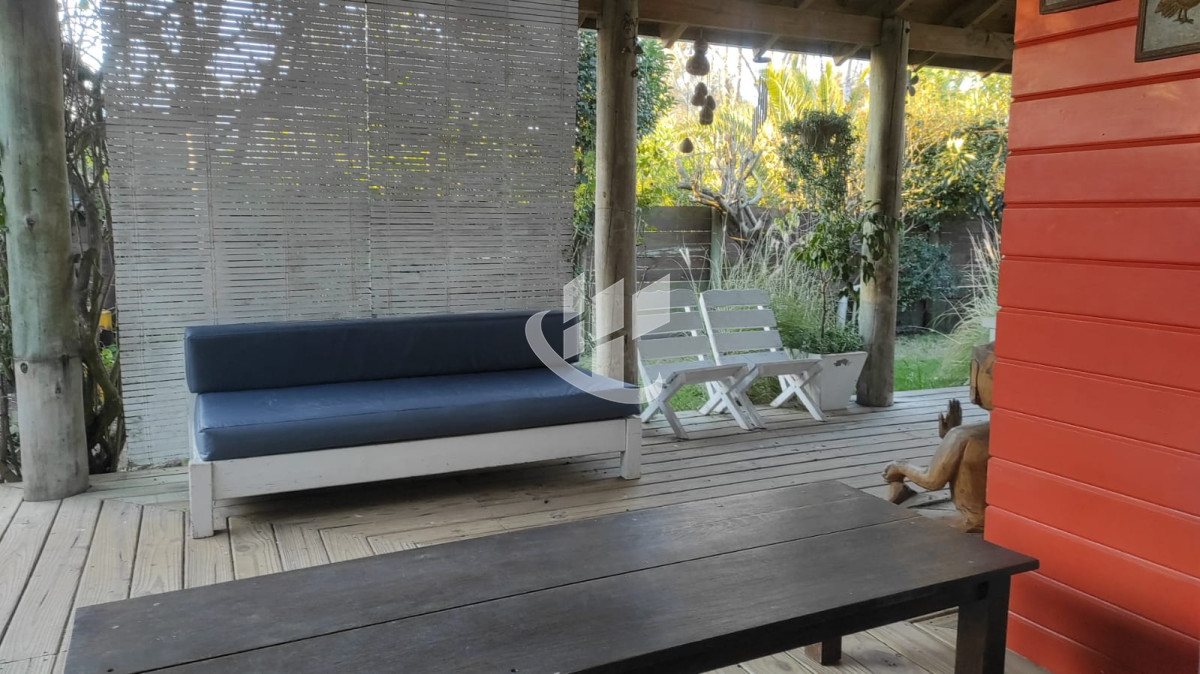 Casa ID.1545 - PUNTA DEL ESTE LA BARRA CASA DE 3 DORMIRORIOS CON PARRILLERO