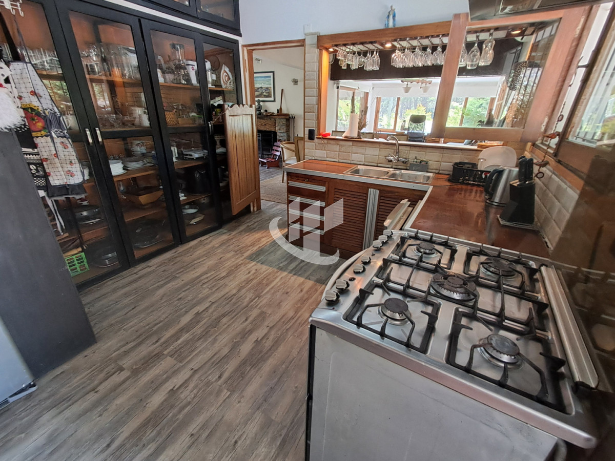 Casa ID.2395 - PUNTA DEL ESTE SAN RAFAEL 4 DORMITORIOS 2 BAÑOS PISCINA PARRILLERO