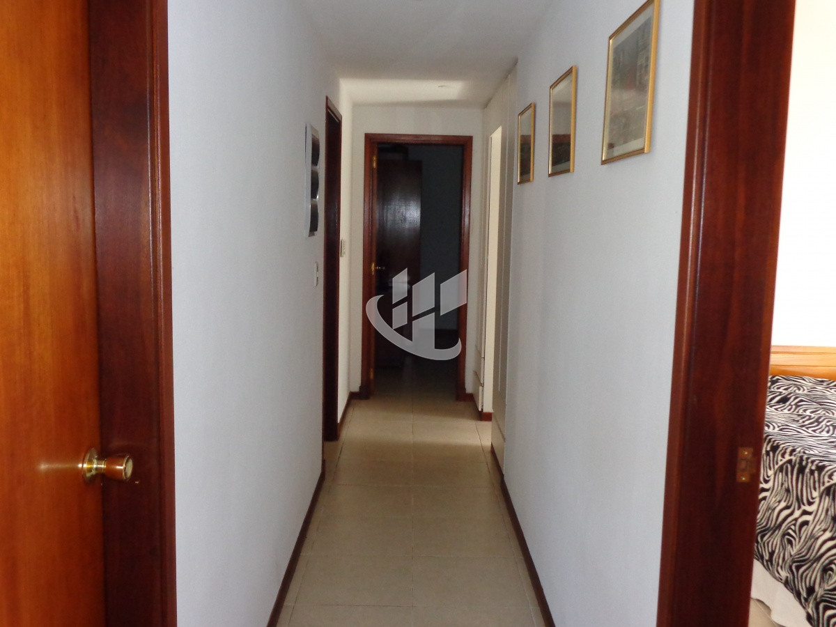 Casa ID.2109 - PUNTA DEL ESTE MARLY CASA DE 4 DORMITORIOS PISCINA EN ALQUILER TEMPORAL