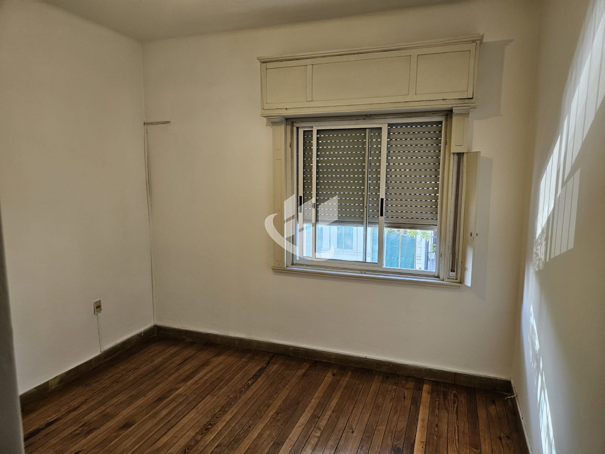 Casa ID.2072 -  Casa en venta La Blanqueada 3 dormitorios 2 baños. 