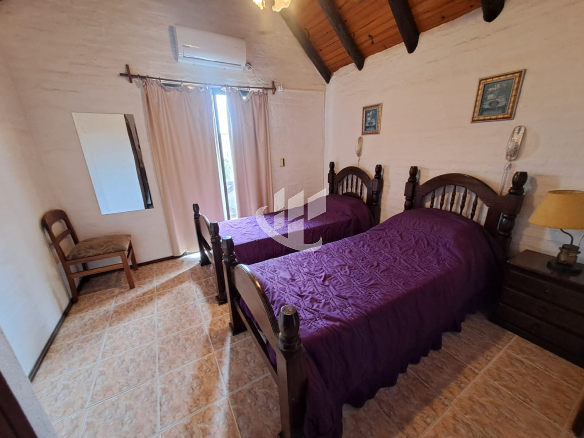 Casa ID.2955 - PUNTA BALLENA TIO TOM CASA DE 4 SUITES PISCINA A METROS DEL MAR EN ALQUILER