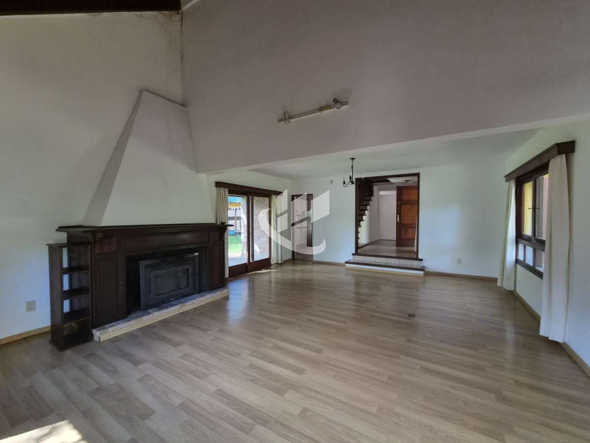 Casa ID.2583 - CASA EN EXCELENTE CONDICIONES, LISTA PARA INGRESAR