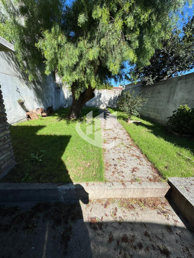 Casa ID.2812 - Venta Casa 2 Dormitorios mas Monoambiente Aires Puros
