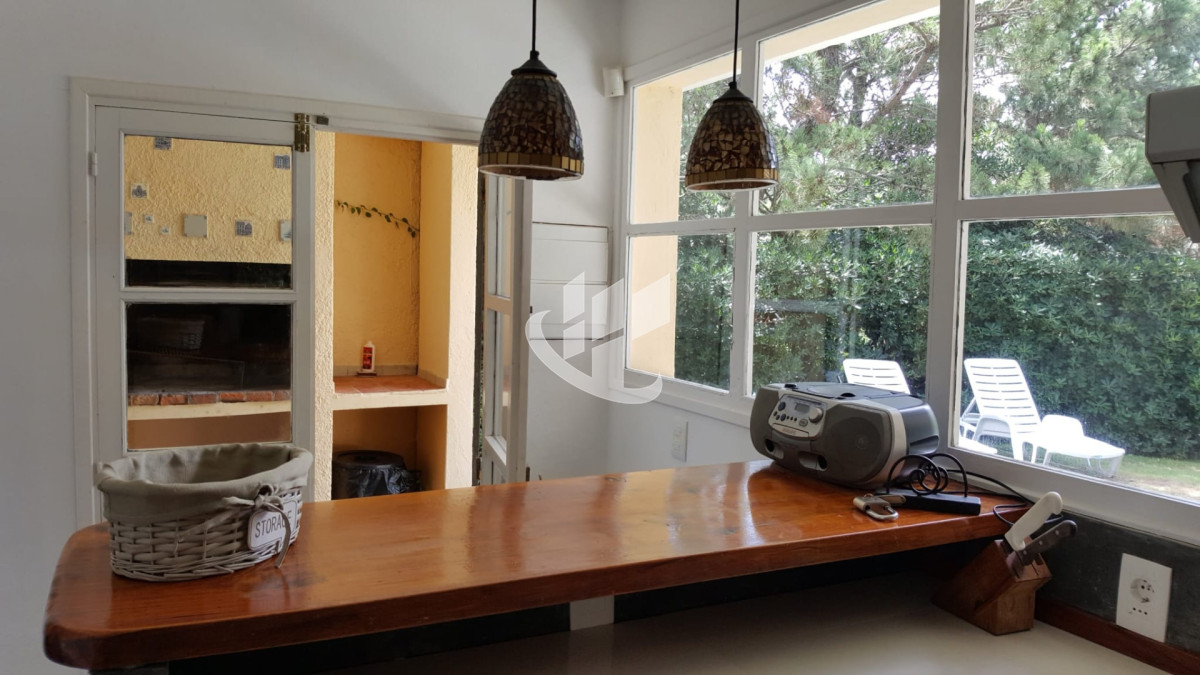 Casa ID.2538 - PUNTA DEL ESTE TIO TOM CASA DE 4 DORMITORIOS PISCINA HERMOSA VISTA !