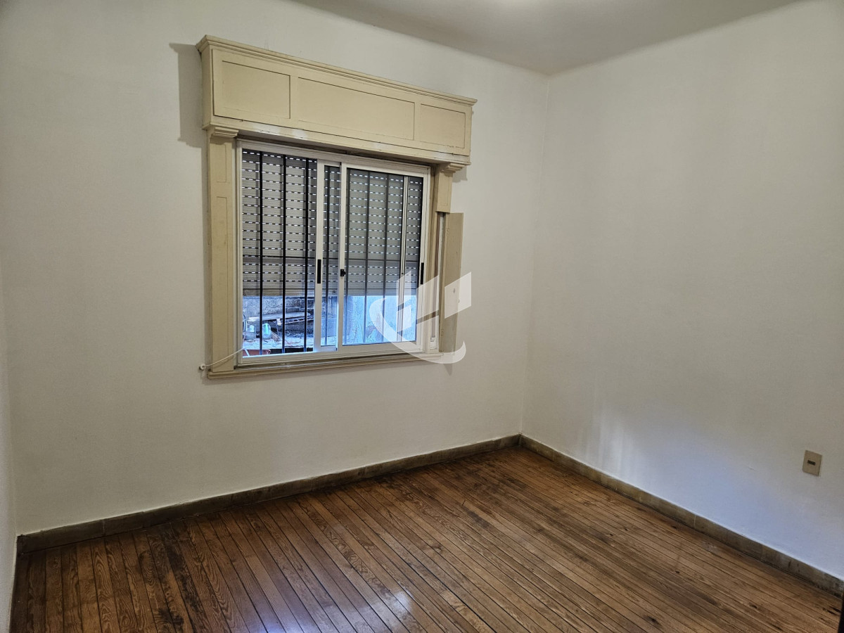 Casa ID.2072 -  Casa en venta La Blanqueada 3 dormitorios 2 baños. 