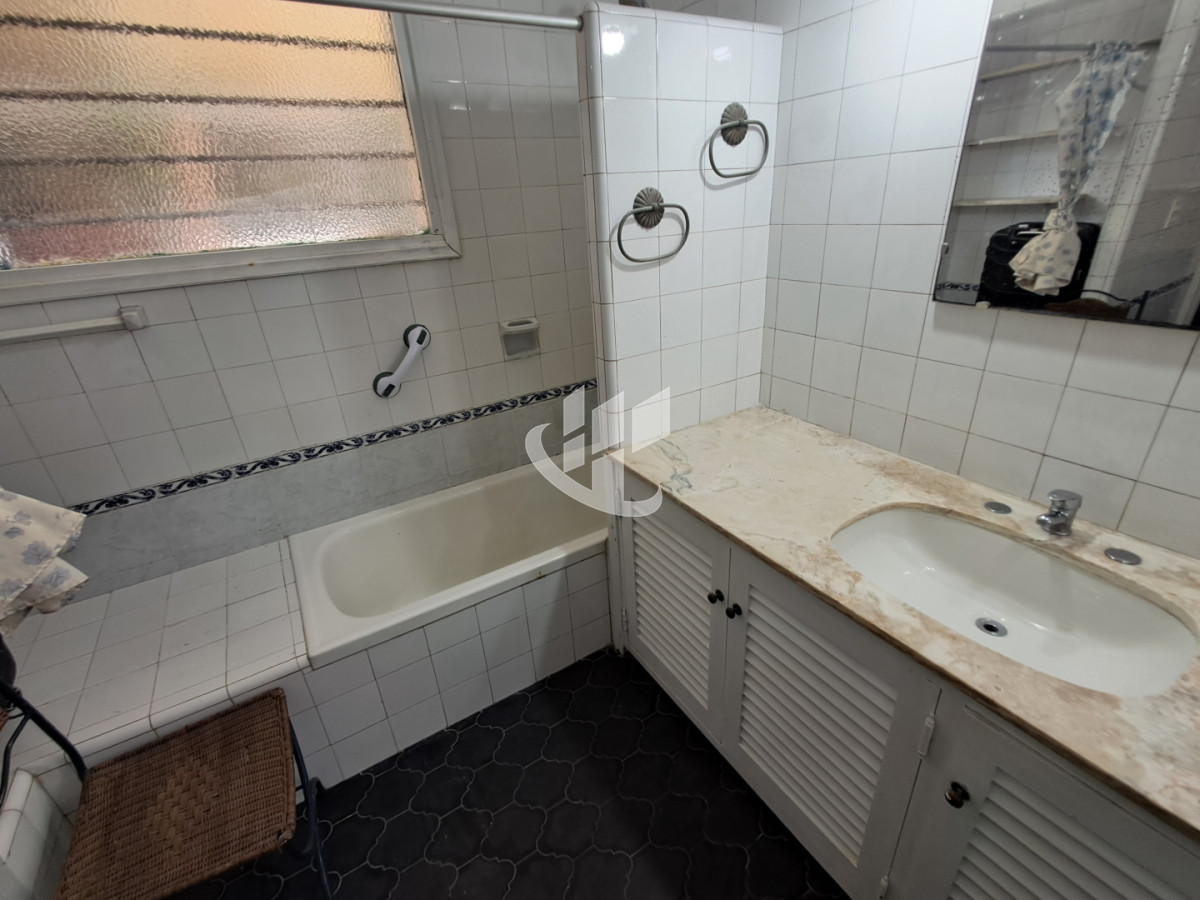 Casa ID.2406 - PUNTA DEL ESTE MANSA 5 DORMITORIOS 3 BAÑOS SE ALQUILA ENERO