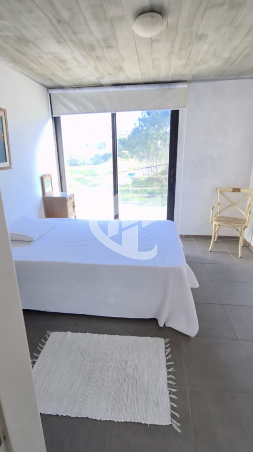 Casa ID.2617 - Casa en Alquiler Anual, 4 dormitorios en suite, Montoya, La Barra