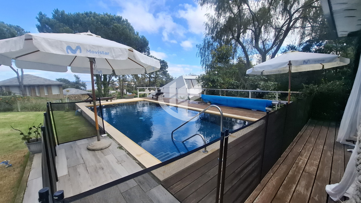 Casa ID.2570 - Venta, 4 dormitorios, vista al mar, piscina, Rinconada al Mar, Punta Ballena