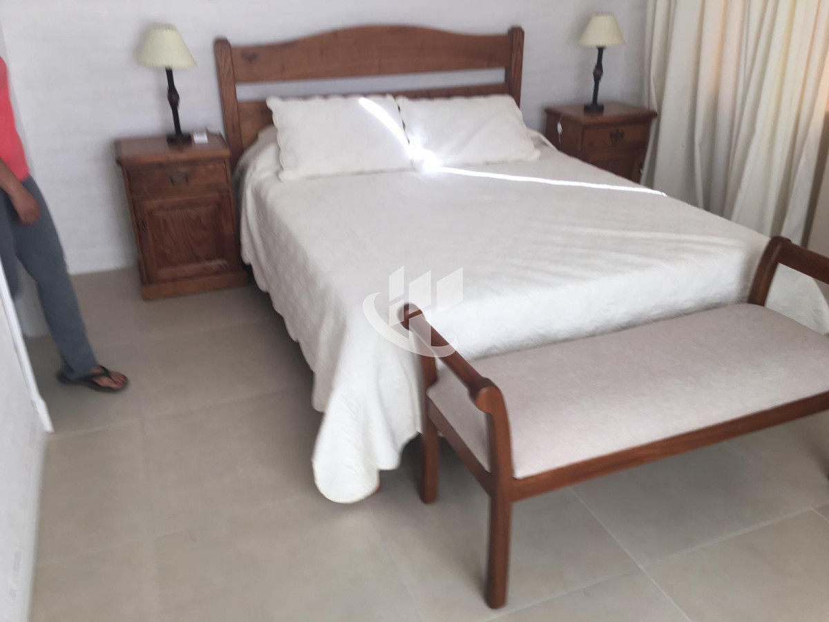 Casa ID.1434 - PUNTA BALLENA TIO TOM CASA DE 5 DORMITORIOS CON PISCINA CLIMATIZADA
