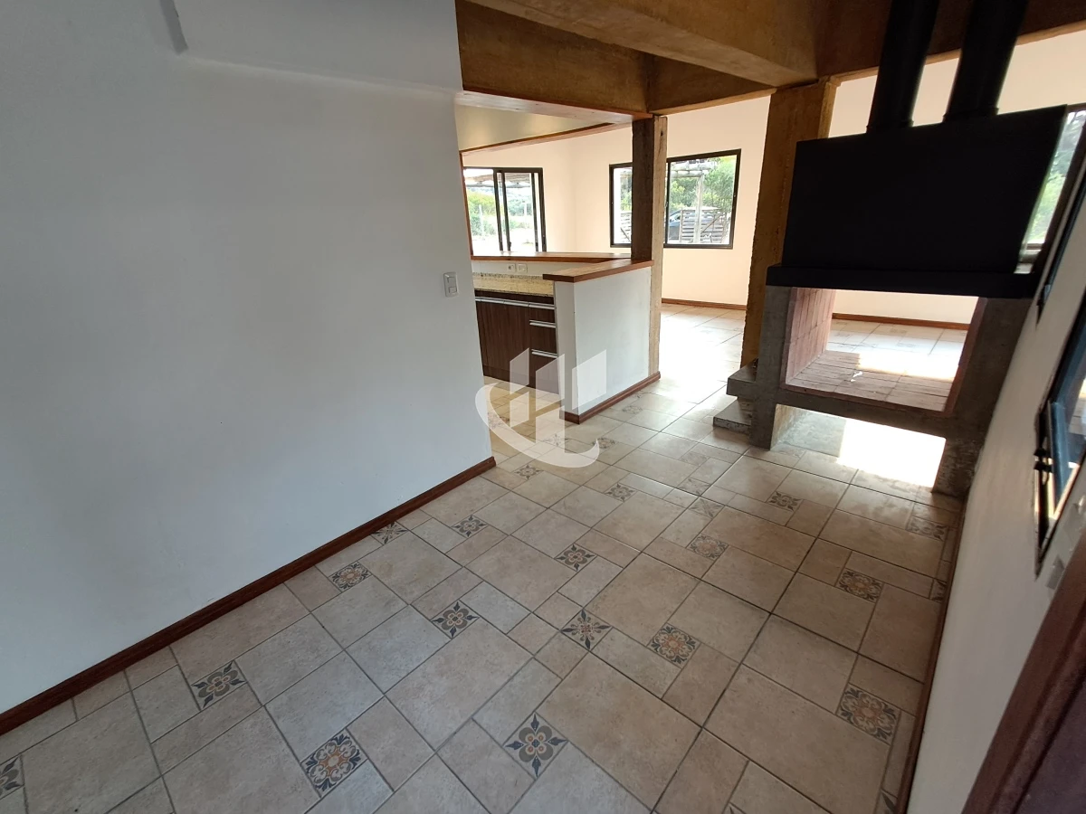 Casa ID.1349 - PUNTA BALLENA CLUB DEL LAGO CASA 3 DORMITORIOS CON PARRILLERO TECHADO VENTA