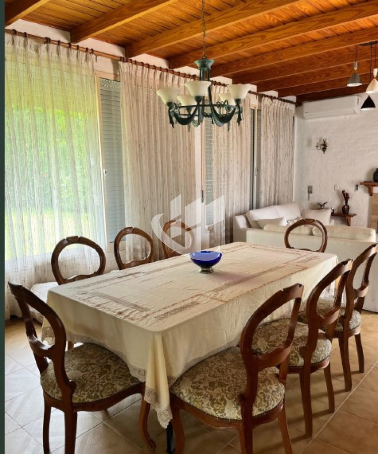 Casa ID.1680 - Alquiler de verano, 4 dormitorios, 3 baños, piscina climatizada, Mansa, Punta del Este