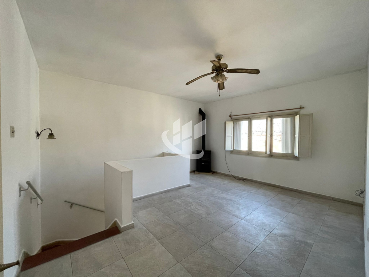 Casa ID.125 - CASA EN MUY BUEN ESTADO DESARROLLADA EN PLANTA ALTA