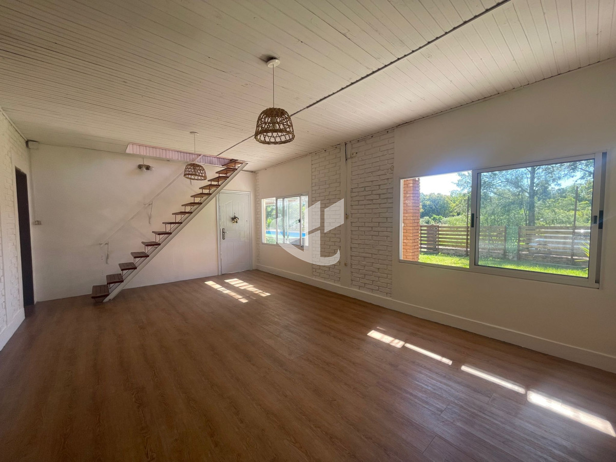 Casa ID.2322 - CASA DE 3 DORMITORIOS CON PISCINA