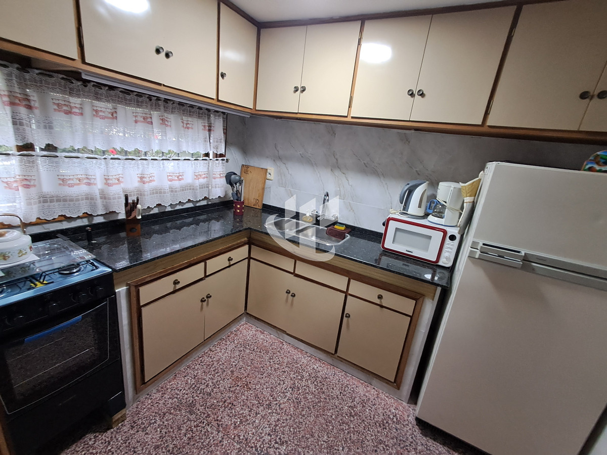 Casa ID.1667 - PUNTA DEL ESTE LAS DELICIAS DUPLEX 2 DORMITORIOS 2 BAÑOS ALQUILER ANUAL 