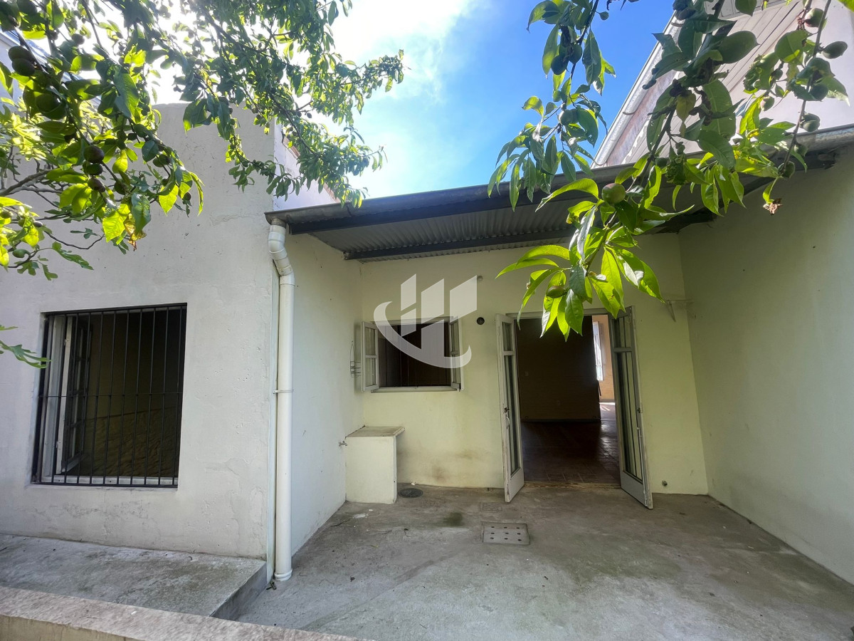 Casa ID.2221 - CASA DE 3 DORMITORIOS CON GARAJE