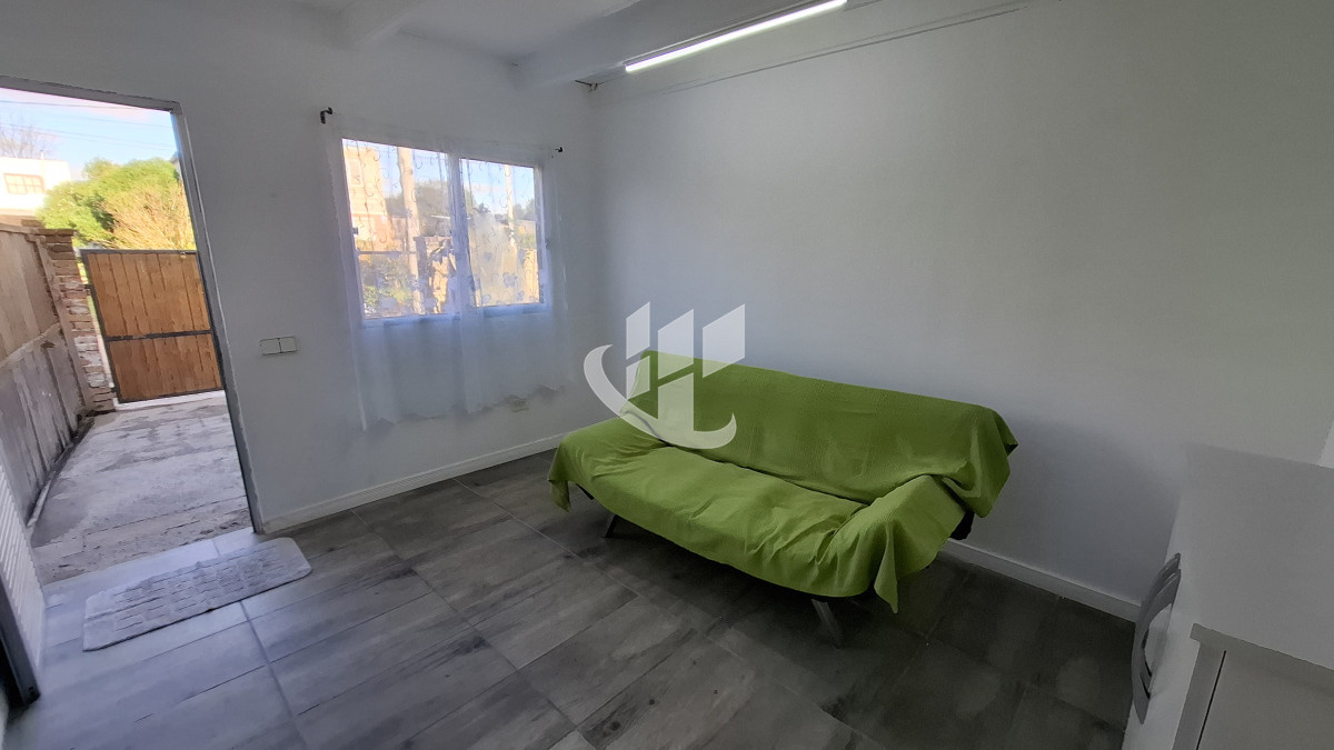 Casa ID.1988 - Alquiler Anual, 1 dormitorio, Balneario Buenos Aires, La Barra