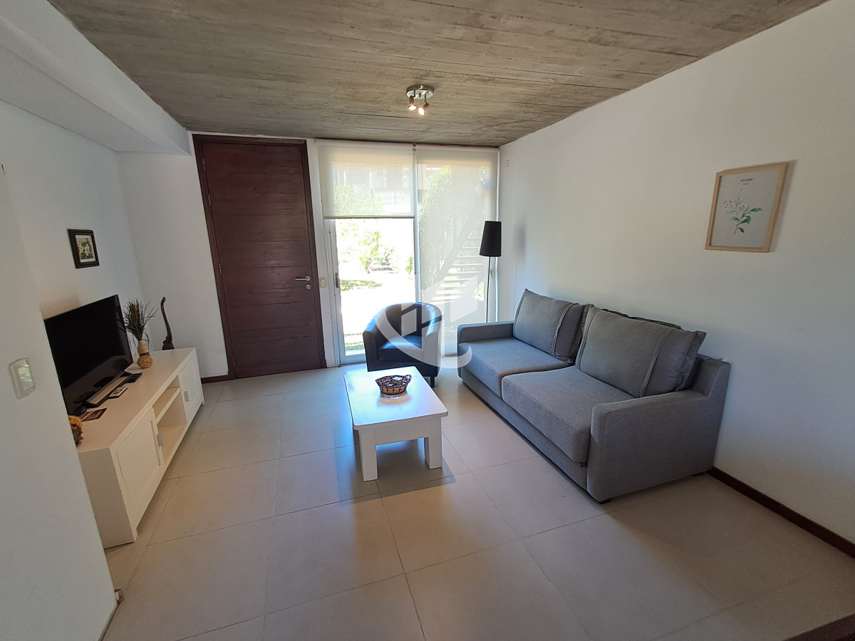 Casa ID.1626 - PUNTA DEL ESTE CANTEGRIL CASA PH EN VENTA 3 DORMITORIOS PISCINA