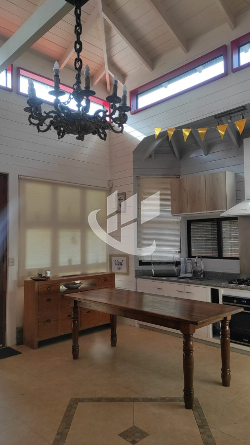 Casa ID.1545 - PUNTA DEL ESTE LA BARRA CASA DE 3 DORMIRORIOS CON PARRILLERO