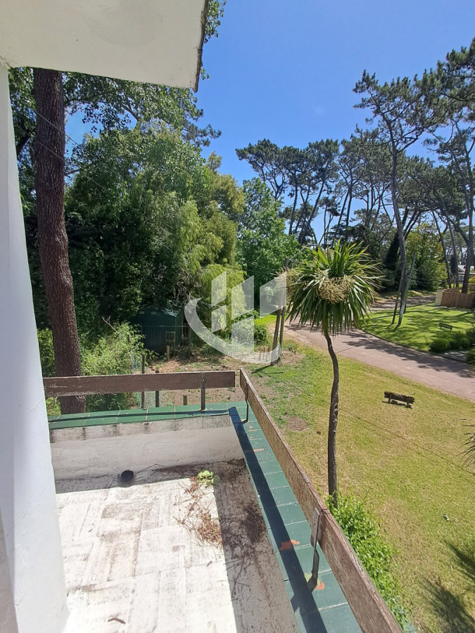 Casa ID.2333 - PUNTA DEL ESTE MANSA A METROS DEL MAR HERMOSA PROPIEDAD CON POTENCIAL