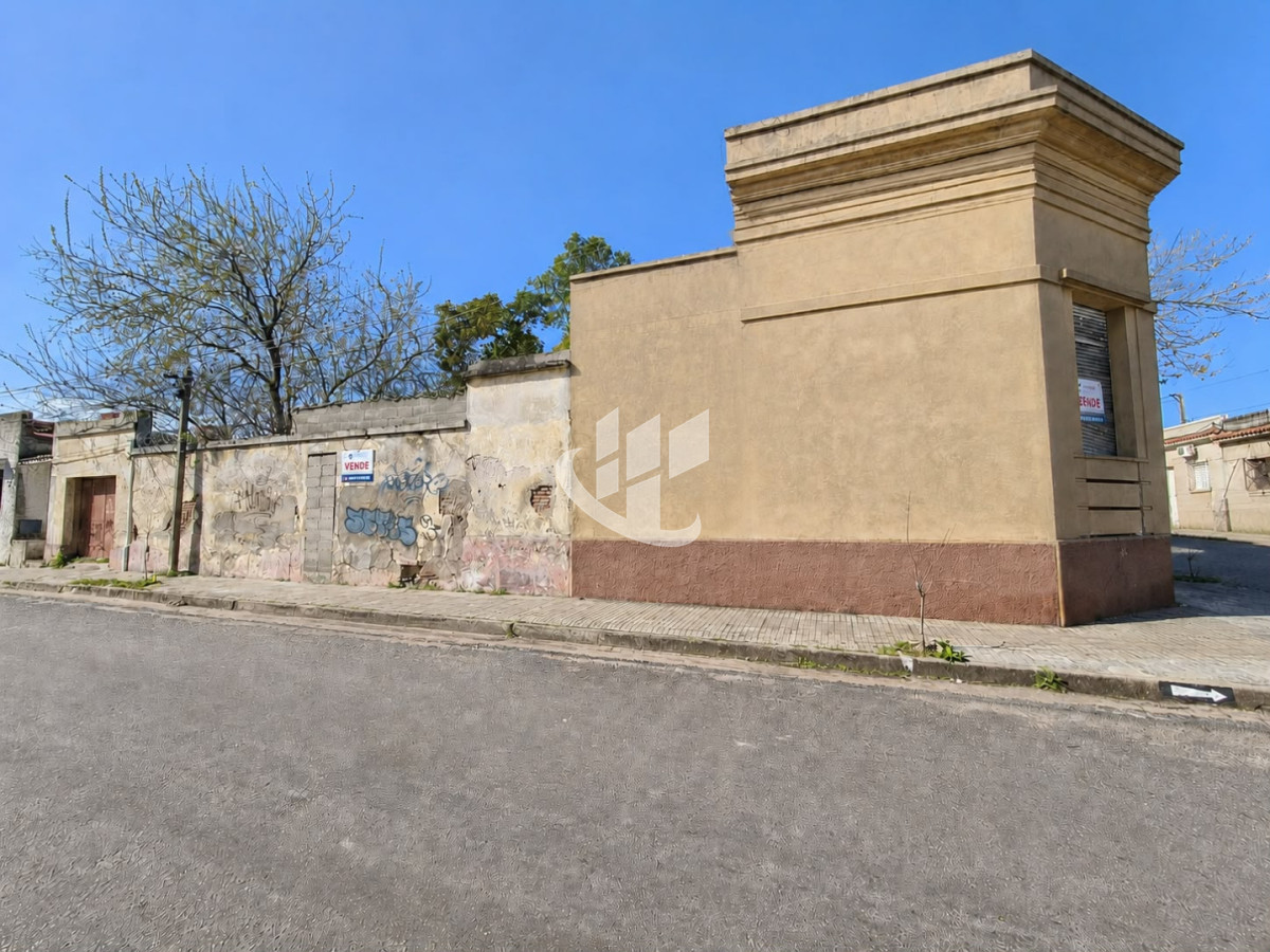 Casa ID.2838 - ESQUINA EN VENTA CON GRAN POTENCIAL
